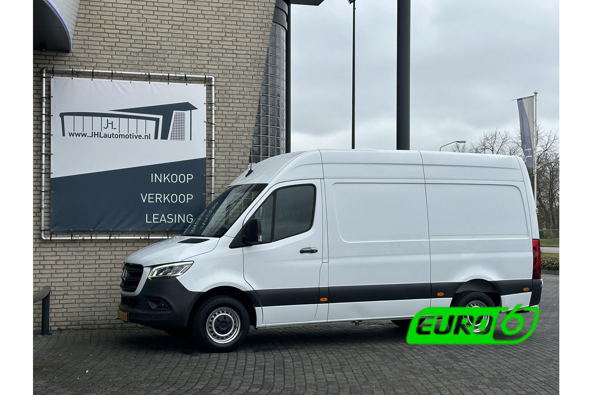Mercedes-Benz Sprinter 315 1.9 CDI L2H2*LED*MBUX*HAAK*CRUISE*NAVI*CAM*TEL